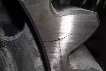 如何处理铝合金压铸件的表面缺陷？